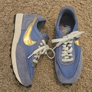 Nike Mens Daybreak SP BV7725 400 In Ocean Fog/Mtlc Gold, Size Men 4.5/ Women 6